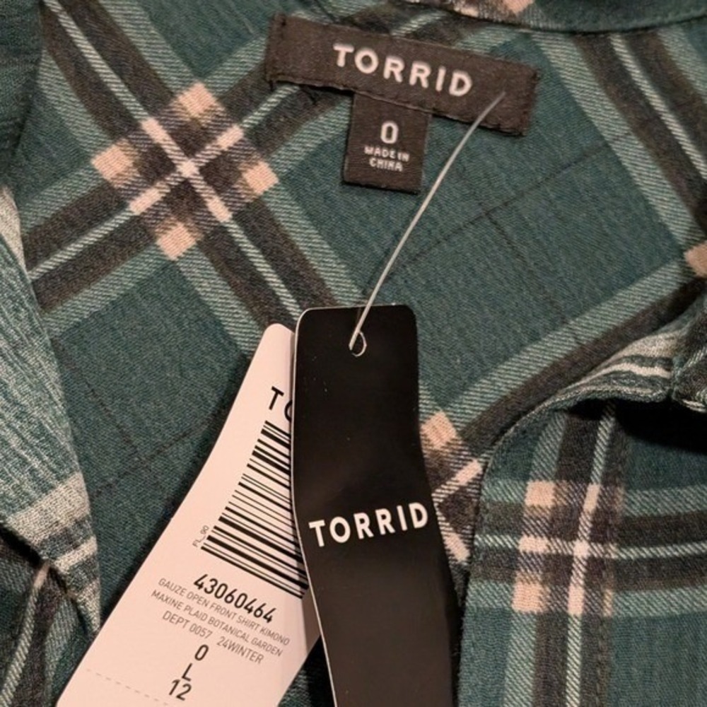 Torrid NWT Plus 0 0X 12 14 XL Green Plaid Shirt Duster Cardigan Tunic Top NEW - Picture 2 of 3